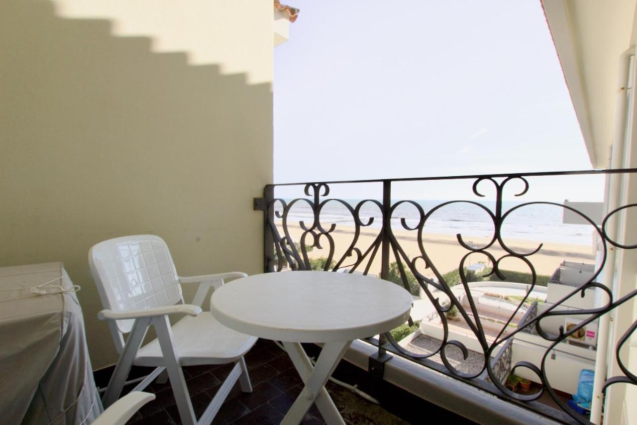 Bagni Miramare - Home Immobiliare Jesolo エクステリア 写真