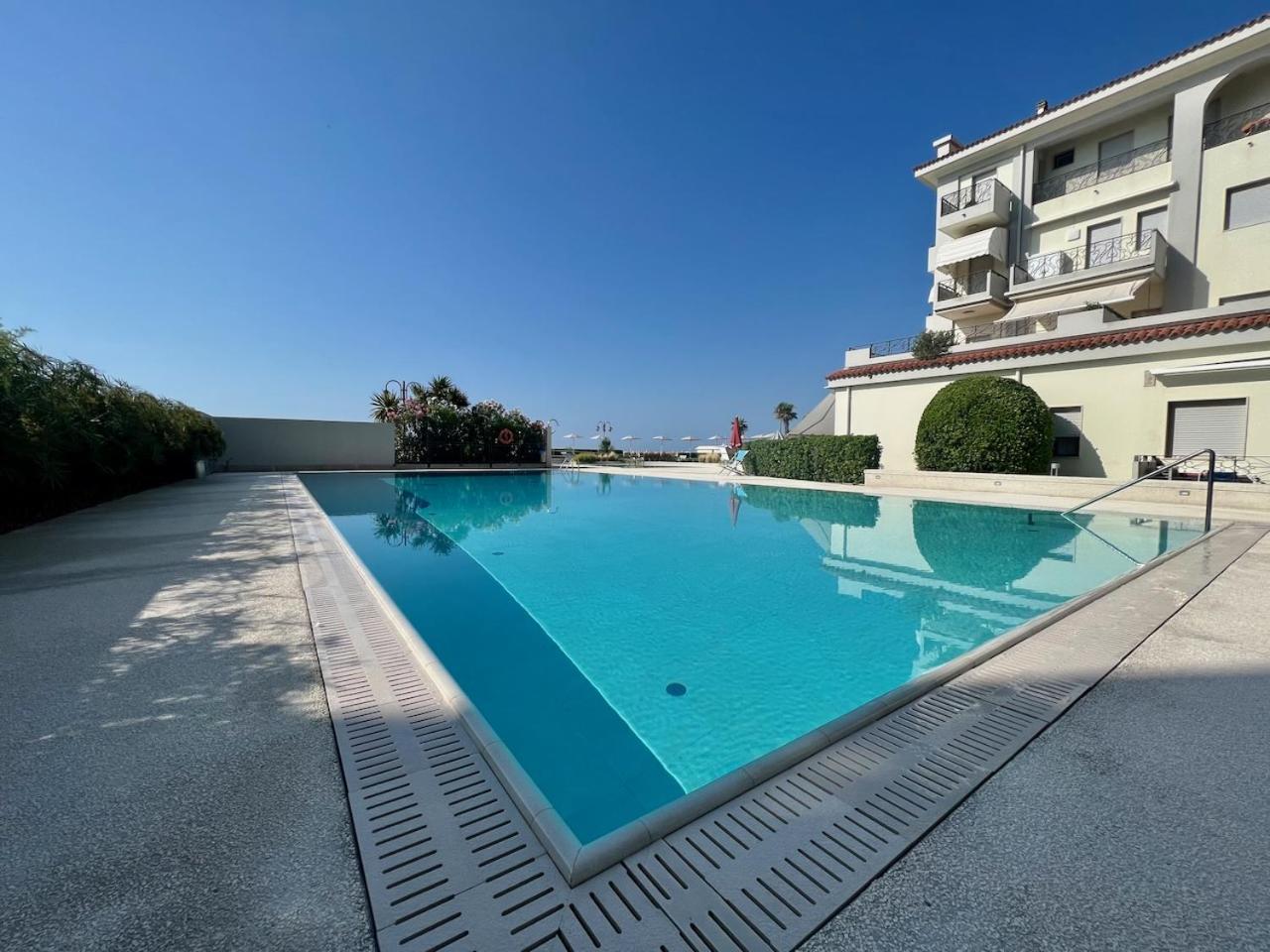 Bagni Miramare - Home Immobiliare Jesolo エクステリア 写真