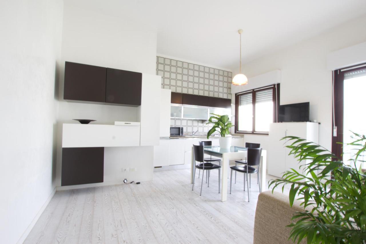 Bagni Miramare - Home Immobiliare Jesolo エクステリア 写真