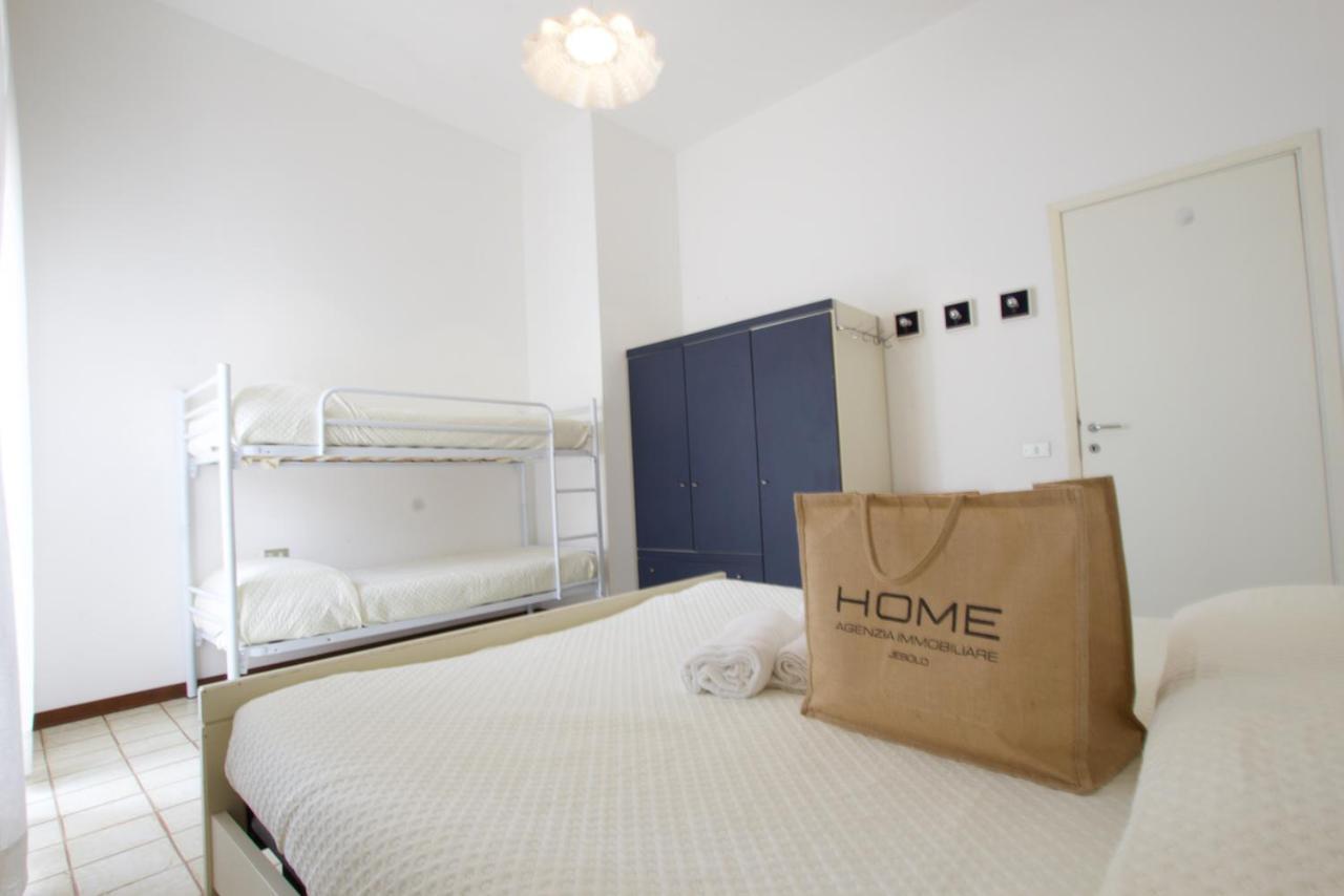 Bagni Miramare - Home Immobiliare Jesolo エクステリア 写真