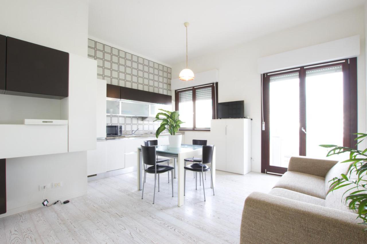 Bagni Miramare - Home Immobiliare Jesolo エクステリア 写真
