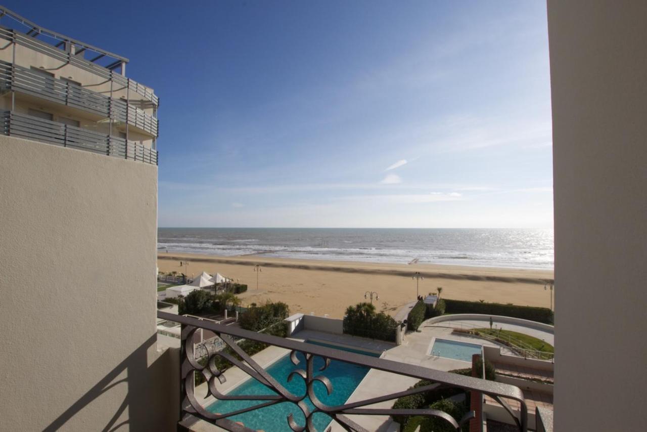 Bagni Miramare - Home Immobiliare Jesolo エクステリア 写真