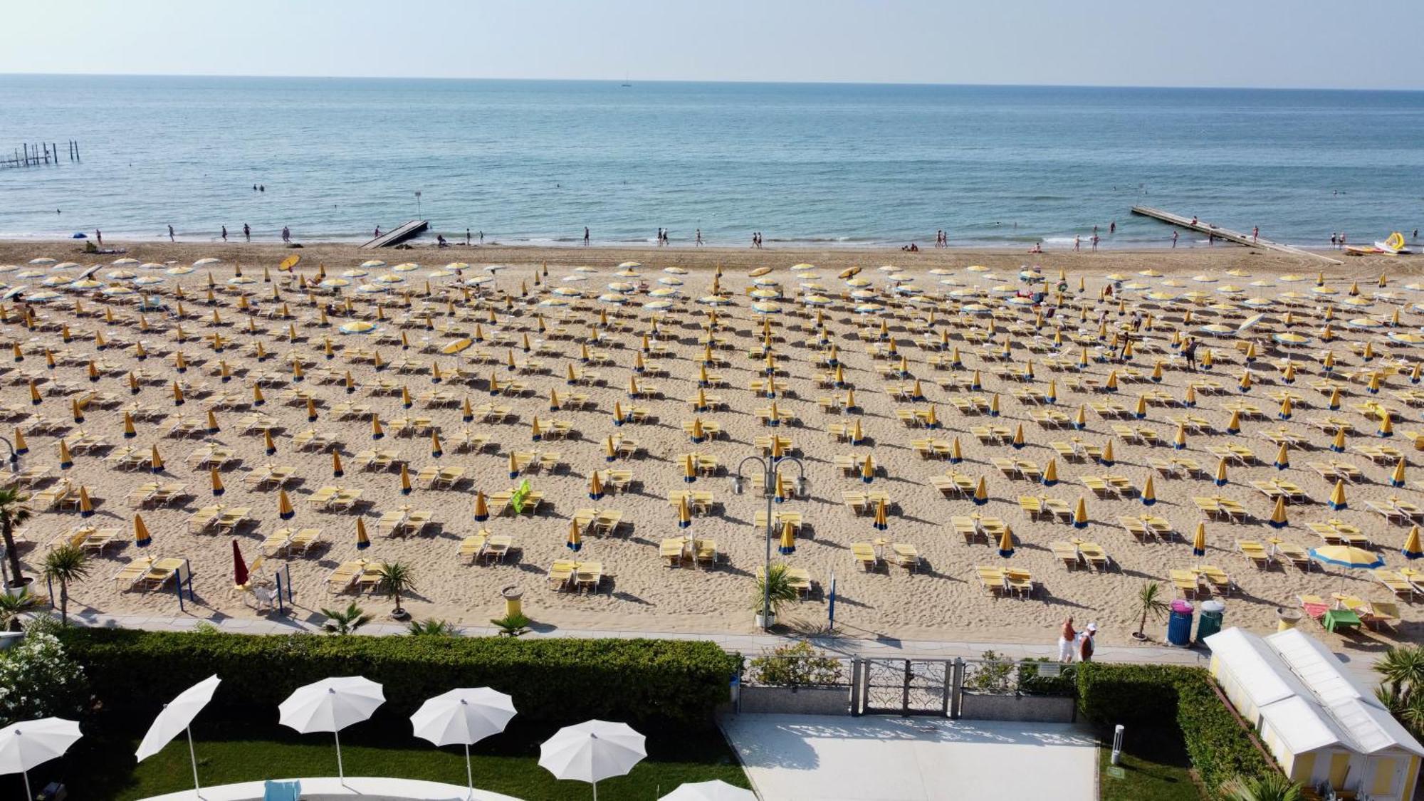 Bagni Miramare - Home Immobiliare Jesolo エクステリア 写真
